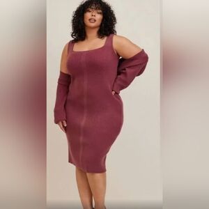 2 pc set!Torrid Mulberry Body Con ribbed dress WITH short matching 1sweater